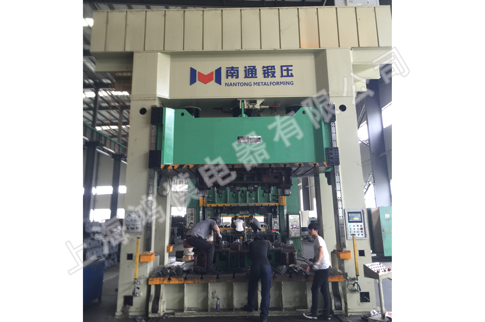 液壓機(jī)_500噸油壓機(jī)